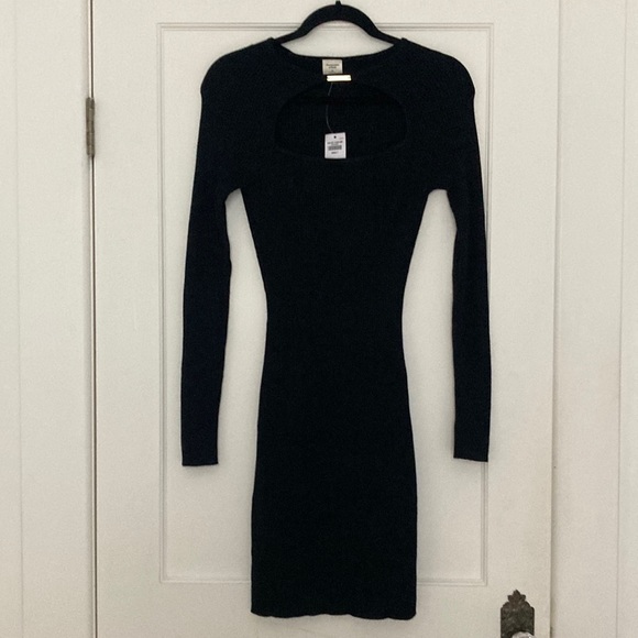 A&F black sweater dress with gold detail - Picture 2 of 5